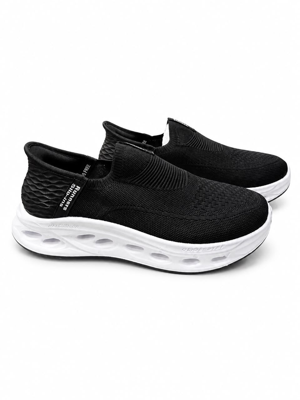 Runners Slip-On Knit Sneakers (Black/White)