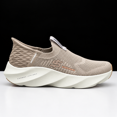 Skechers Slip-On Sneakers – Sand Beige (Carbon Infused)